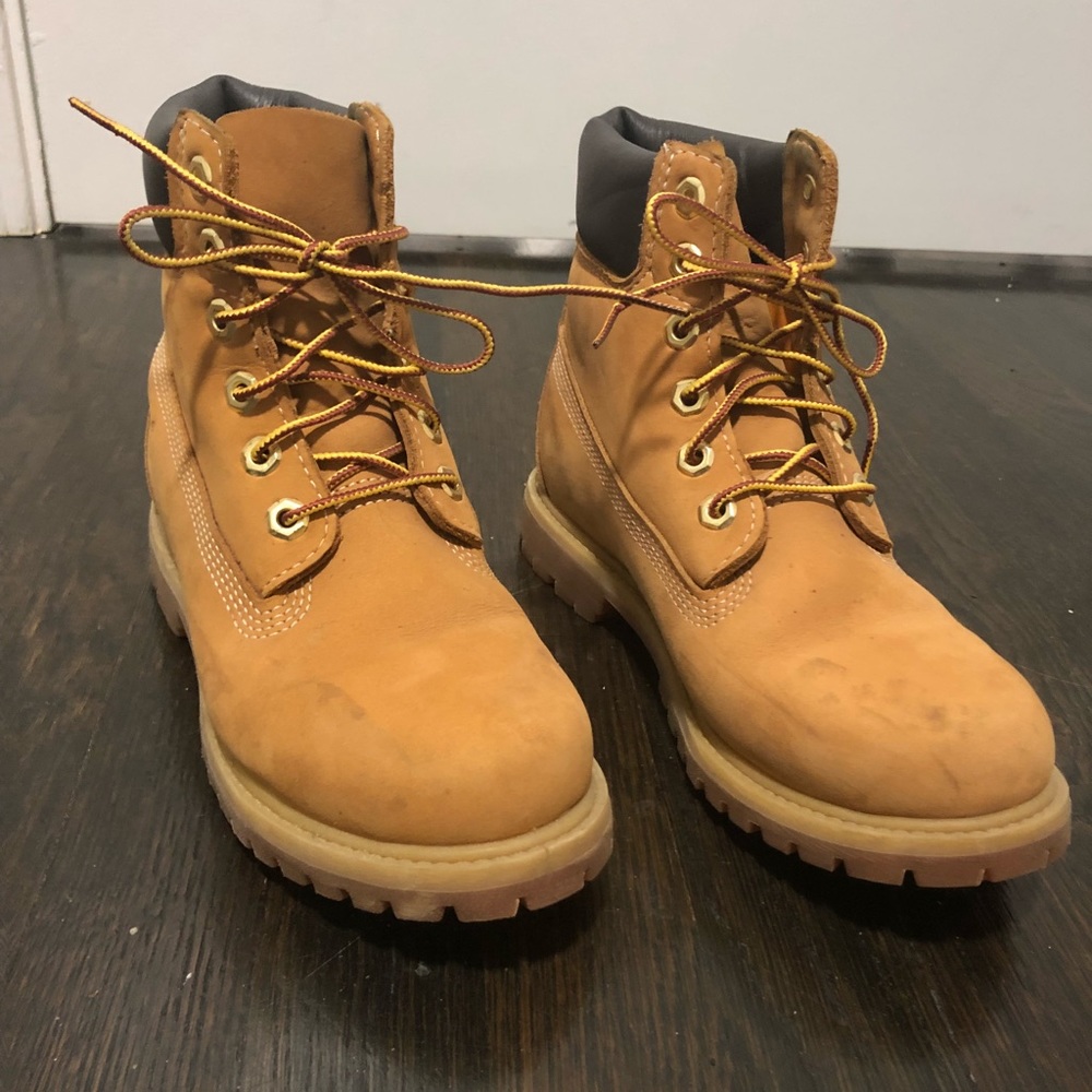 Timberland boots (wheat nubuck color)